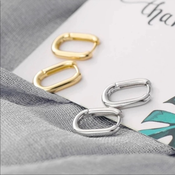 OVAL HOOPS 925 STERLING SILVER EARRINGS, NICE EARRINGS, CUTE EARRINGS - Picture 4 of 6